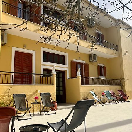 Nicoll Apartments Acharavi  Ngoại thất bức ảnh