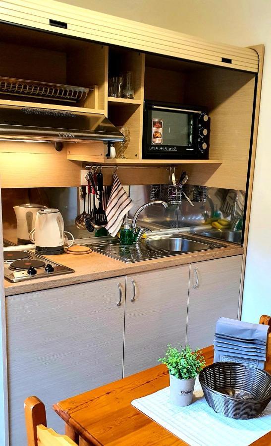 Nicoll Apartments Acharavi  Ngoại thất bức ảnh