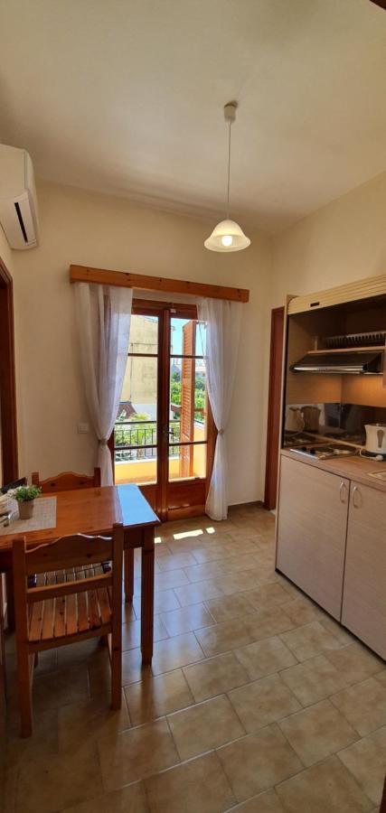 Nicoll Apartments Acharavi  Ngoại thất bức ảnh