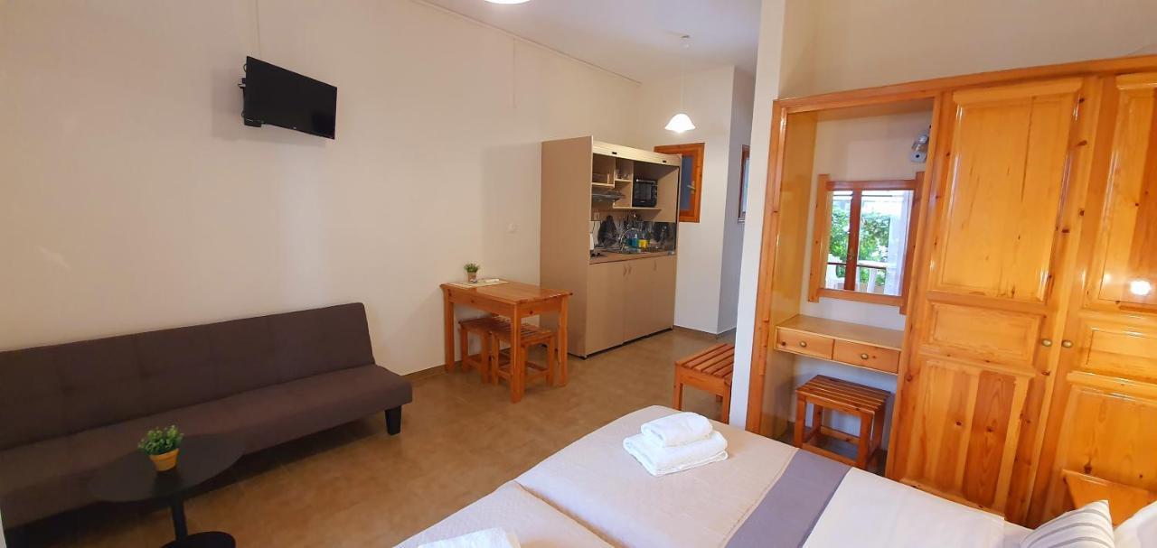 Nicoll Apartments Acharavi  Ngoại thất bức ảnh