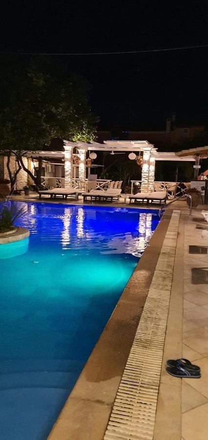 Nicoll Apartments Acharavi  Ngoại thất bức ảnh