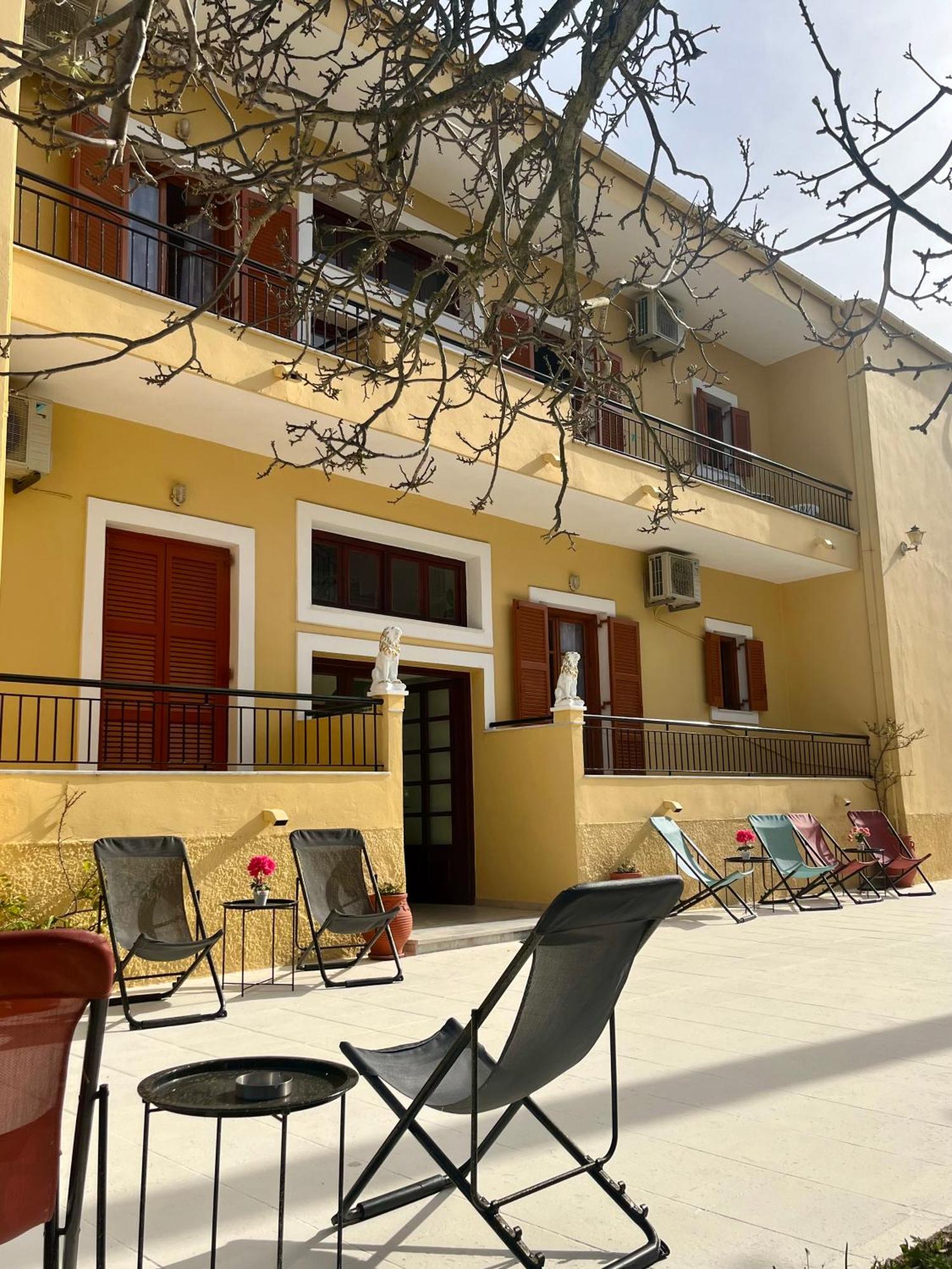 Nicoll Apartments Acharavi  Ngoại thất bức ảnh