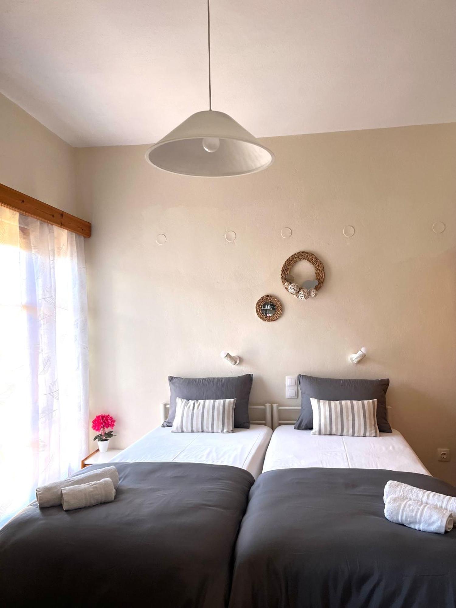 Nicoll Apartments Acharavi  Ngoại thất bức ảnh